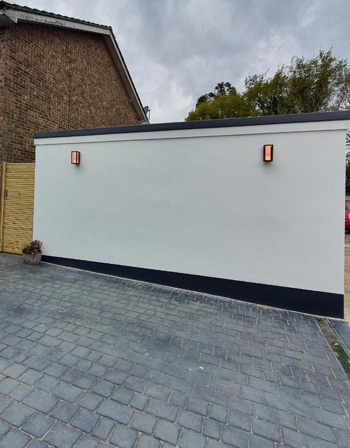 Apartment Cosy Detached Studio- Walking Distance To Cwoa!